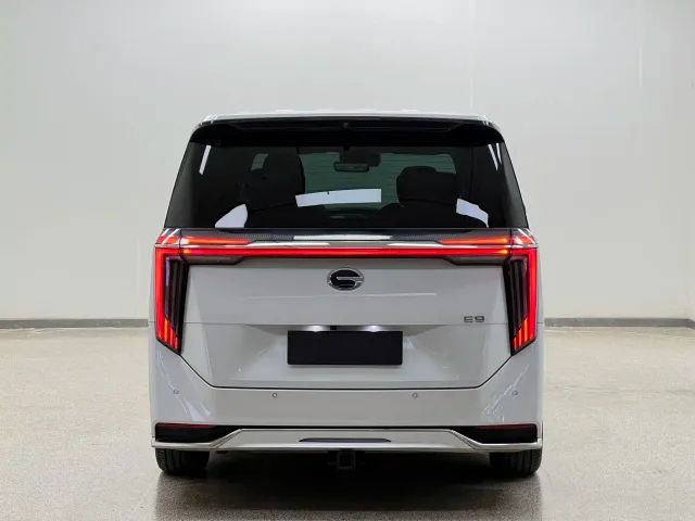 GAC Trumpchi E9 — Фото автомобиля 20
