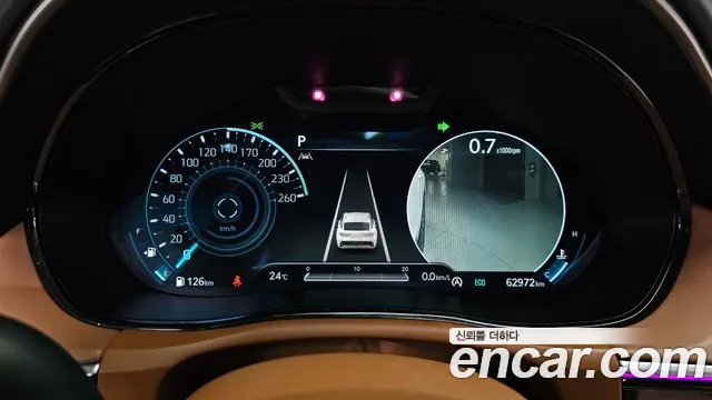 Genesis GV70 — Фото автомобиля 11
