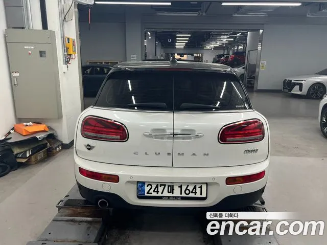 MINI Clubman — Фото автомобиля 3