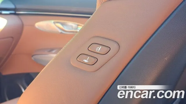 Genesis GV70 — Фото автомобиля 26