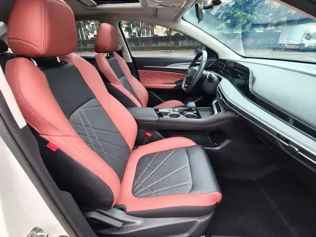 Changan Eado — Фото автомобиля 6
