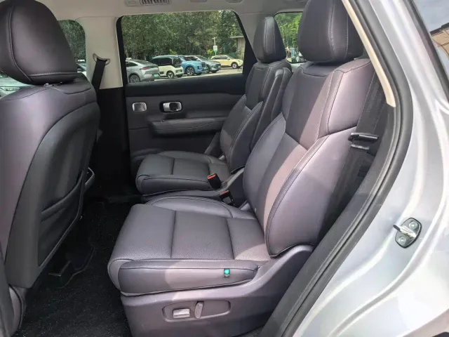 Leapmotor Leapmotor C16 2024 Extended Range 200 Premium Edition — Фото автомобиля 12