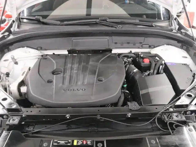 Volvo XC60 — Фото автомобиля 19