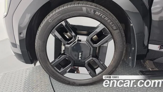 Kia EV9 — Фото автомобиля 5