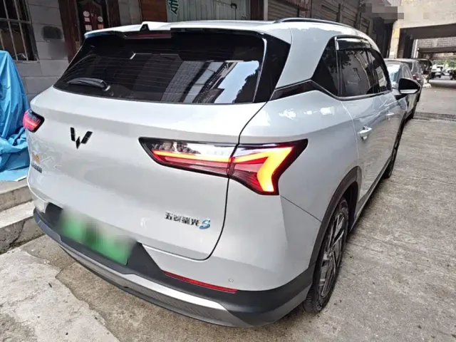 Wuling Starlight S — Фото автомобиля 6