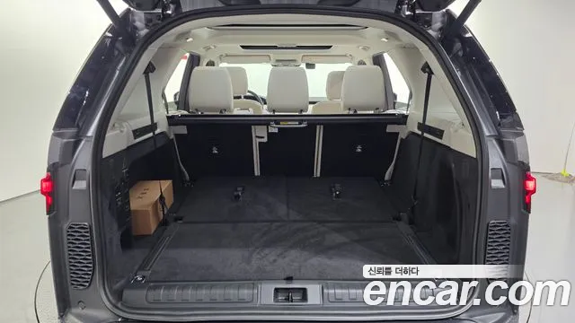 Land Rover Discovery — Фото автомобиля 10