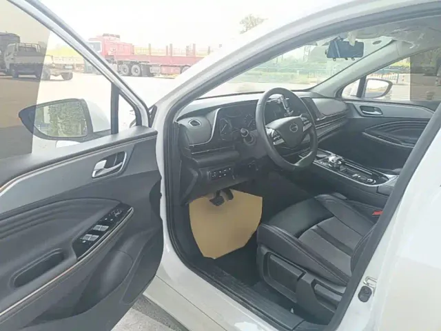 GAC Aion S — Фото автомобиля 11