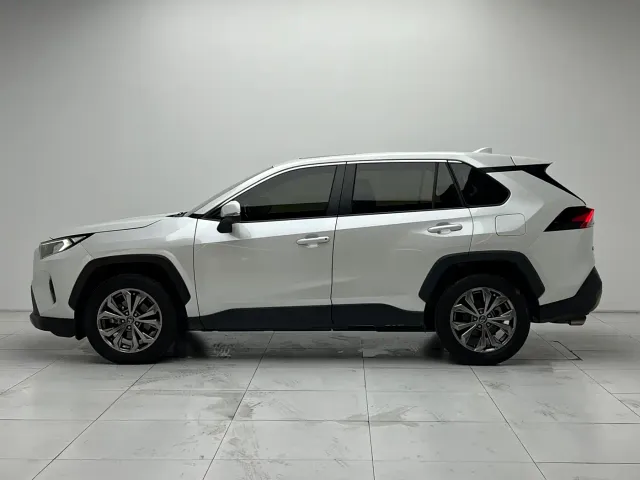 Toyota RAV4 Rongfang 2021 2.0L CVT 2WD Trend — Фото автомобиля 24