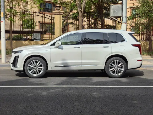 Cadillac XT6 — Фото автомобиля 5