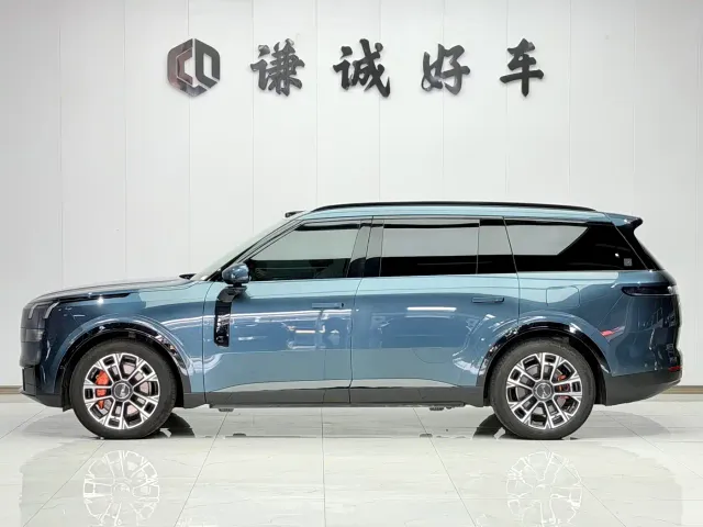 Lynk & Co 900 — Фото автомобиля 4