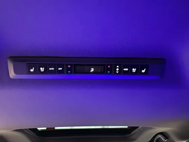 Toyota Sienna — Фото автомобиля 15