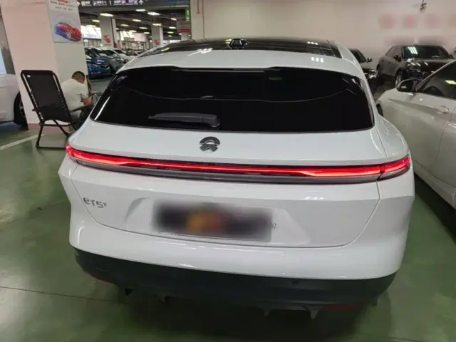Nio ET5 Touring — Фото автомобиля 5