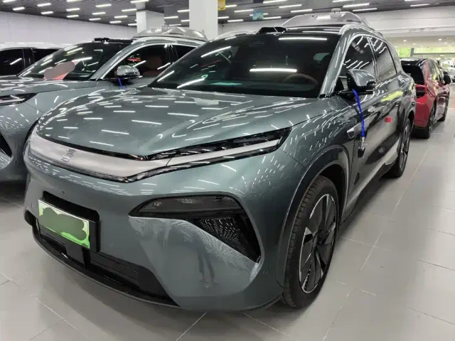 Фотография автомобиля — BYD Tang L