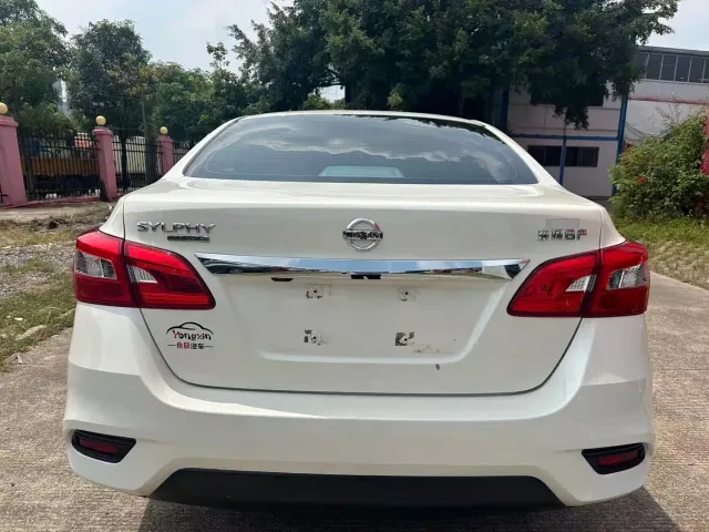 Nissan Sylphy — Фото автомобиля 5