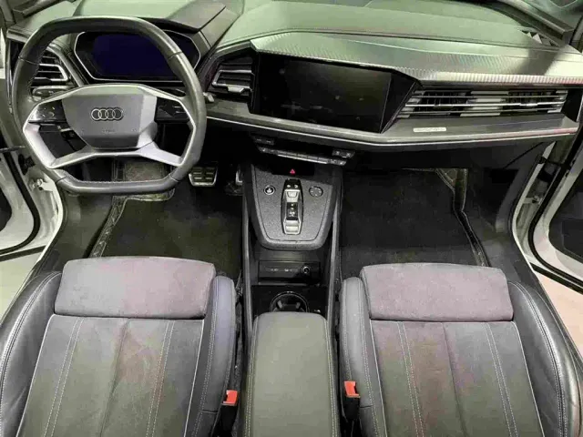 Audi Q4 e-tron — Фото автомобиля 17