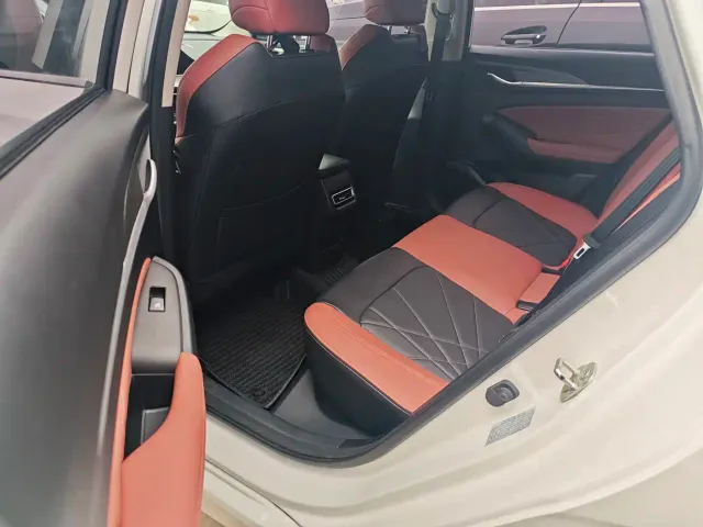 Changan Eado — Фото автомобиля 8