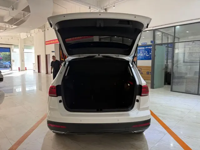 Volkswagen Tharu — Фото автомобиля 8