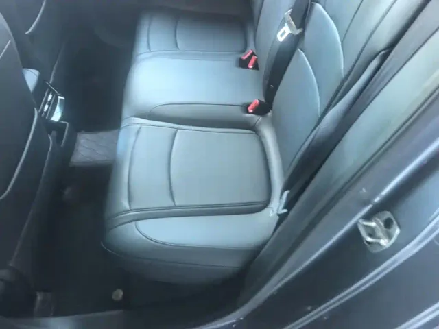 Roewe i5 — Фото автомобиля 16