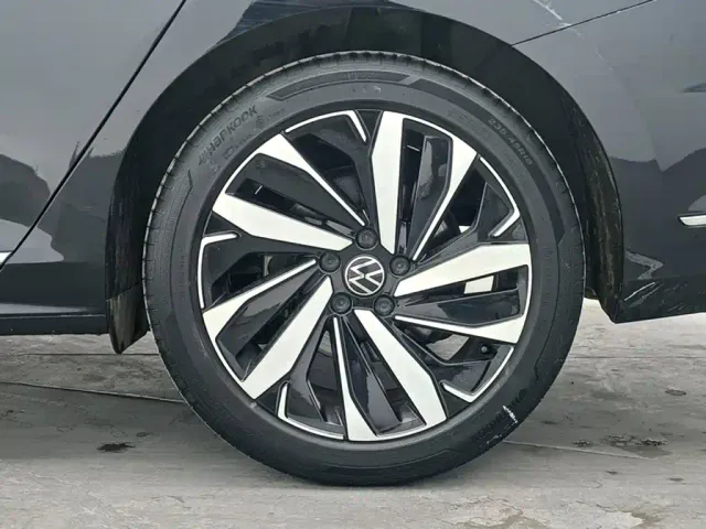 Volkswagen Passat — Фото автомобиля 11