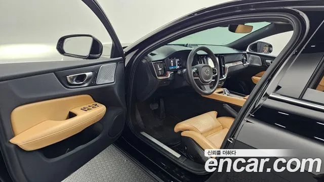Вольво S60 S60 третьего поколения B5 Ultra Bright — Фото автомобиля 8