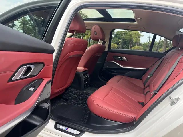 BMW 3 Series — Фото автомобиля 8