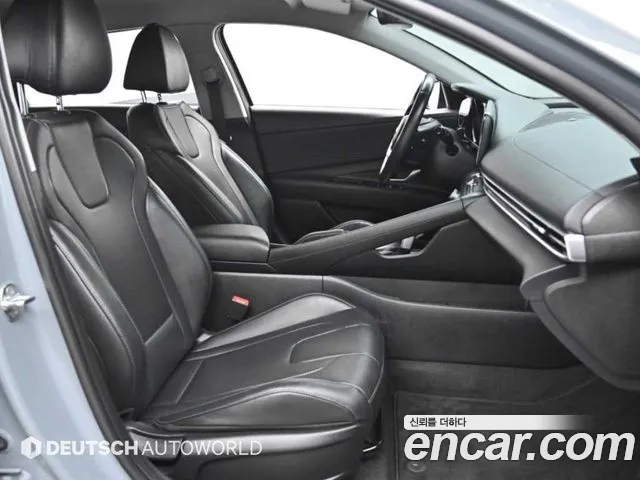 Hyundai Avante CN7 — Фото автомобиля 10