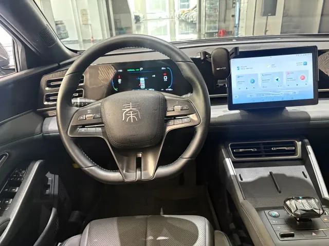 BYD Qin L — Фото автомобиля 8