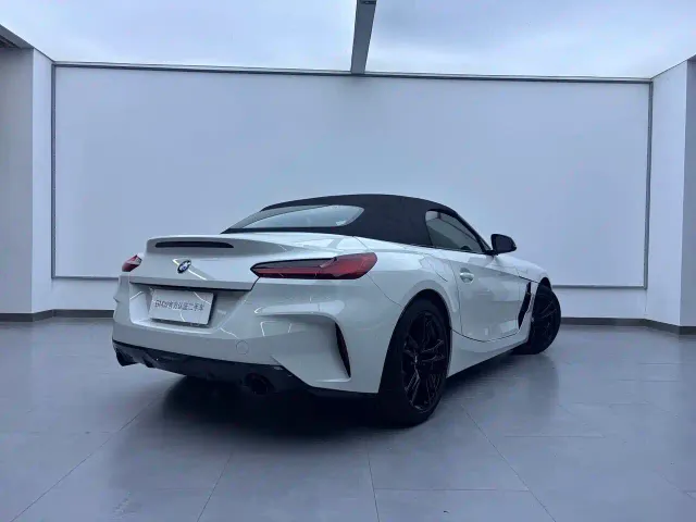 BMW Z4 — Фото автомобиля 4