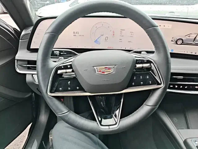 Cadillac CT6 — Фото автомобиля 10