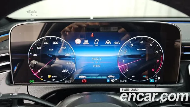 Mercedes-Benz E-Class — Фото автомобиля 8