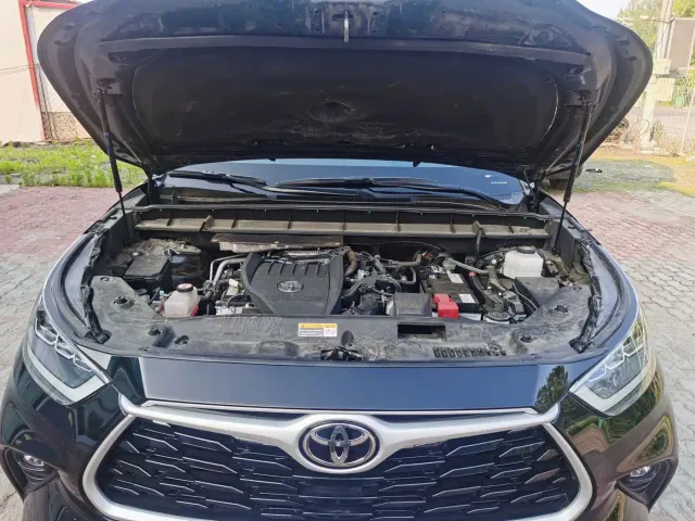Toyota Highlander — Фото автомобиля 16