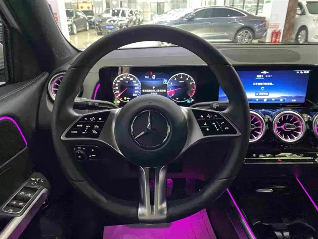 Mercedes-Benz GLB-Class — Фото автомобиля 11