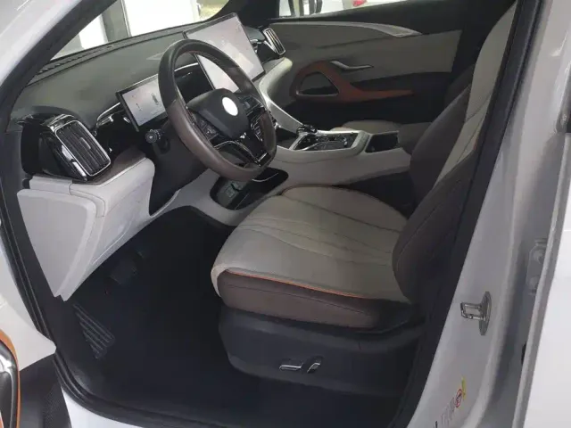 BYD Song Pro — Фото автомобиля 9