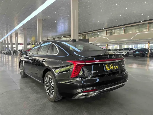 Hongqi H5 — Фото автомобиля 16