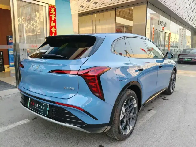 Hongqi Tiangong 06 — Фото автомобиля 10
