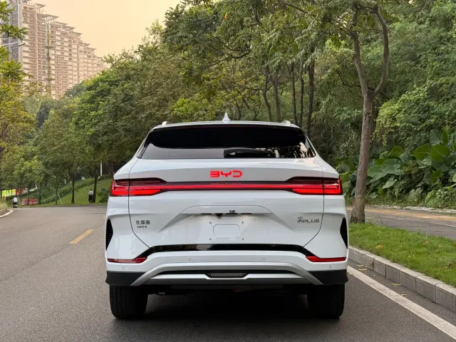 BYD Song PLUS — Фото автомобиля 11