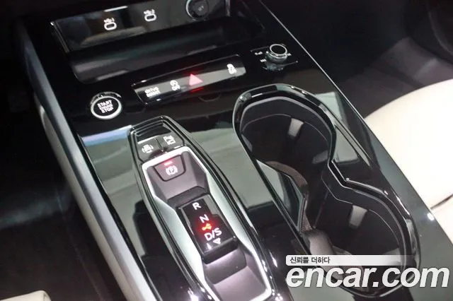 Audi A5 40 TFSI quattro S Line — Фото автомобиля 9