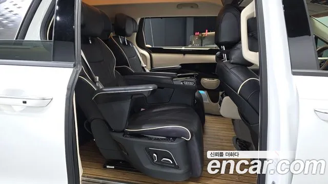 Kia Carnival 4th Gen — Фото автомобиля 17