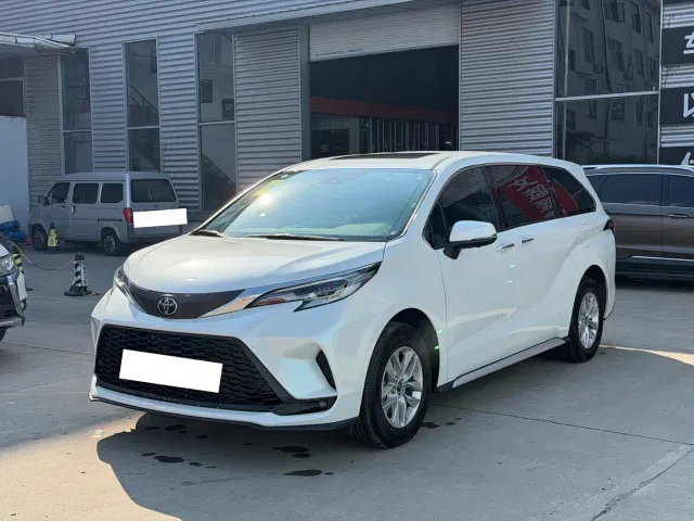 Фотография автомобиля — Toyota Granvia