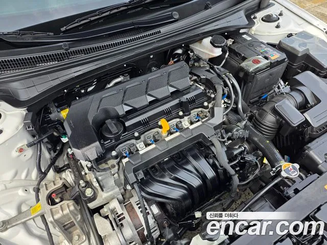 Hyundai Avante CN7 — Фото автомобиля 20
