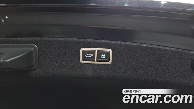 Genesis G80 Бензин 2.5 турбо AWD — Фото автомобиля 30