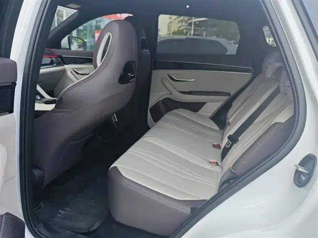 BYD Song PLUS — Фото автомобиля 5