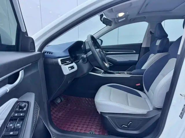 Geely Emgrand — Фото автомобиля 8