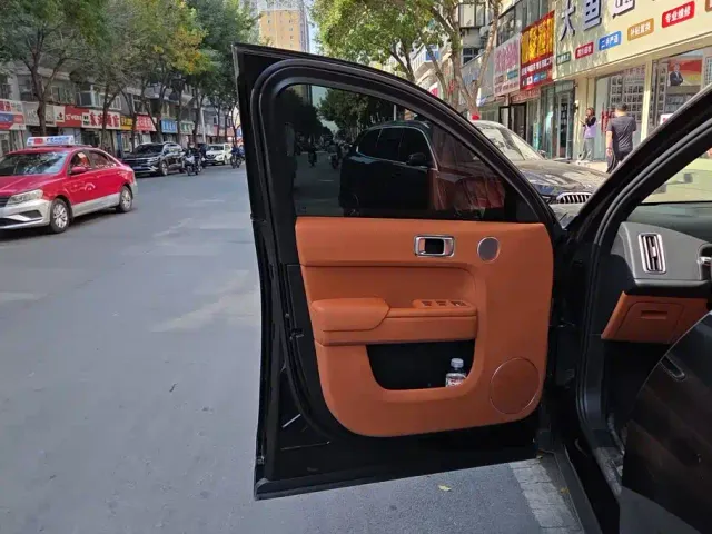 Li Auto L7 — Фото автомобиля 7
