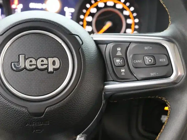 Jeep Wrangler — Фото автомобиля 17