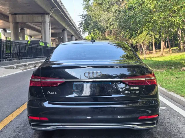 Audi A6L — Фото автомобиля 5