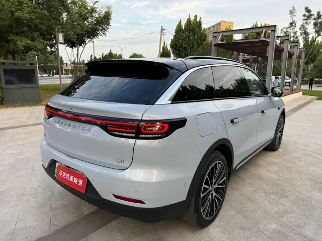 Leapmotor C11 — Фото автомобиля 5