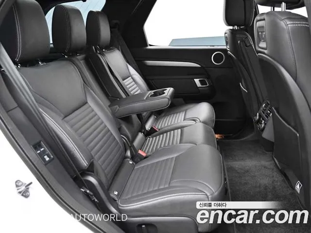 Land Rover Discovery — Фото автомобиля 12