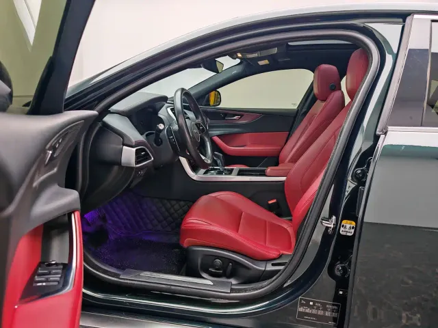 Jaguar Jaguar XEL 2022 2.0T 250PS R-DYNAMIC S Progressive Sport Edition — Фото автомобиля 14