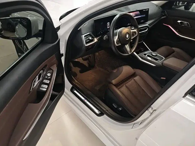BMW 3 Series — Фото автомобиля 15